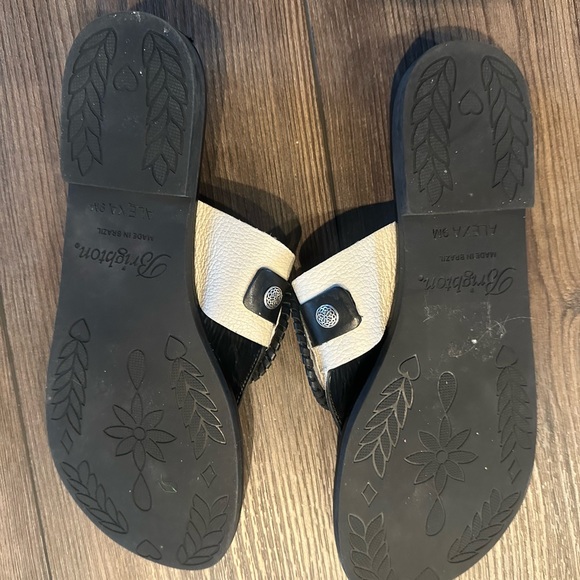 Brighton sandals - size nine fit like size 8 - Picture 2 of 2